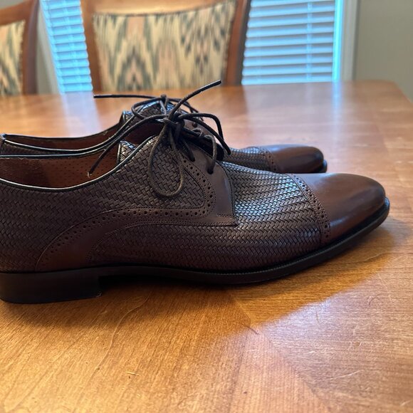 Mezlan Brown Leather Dress shoes, Herringbone, Size 9.5